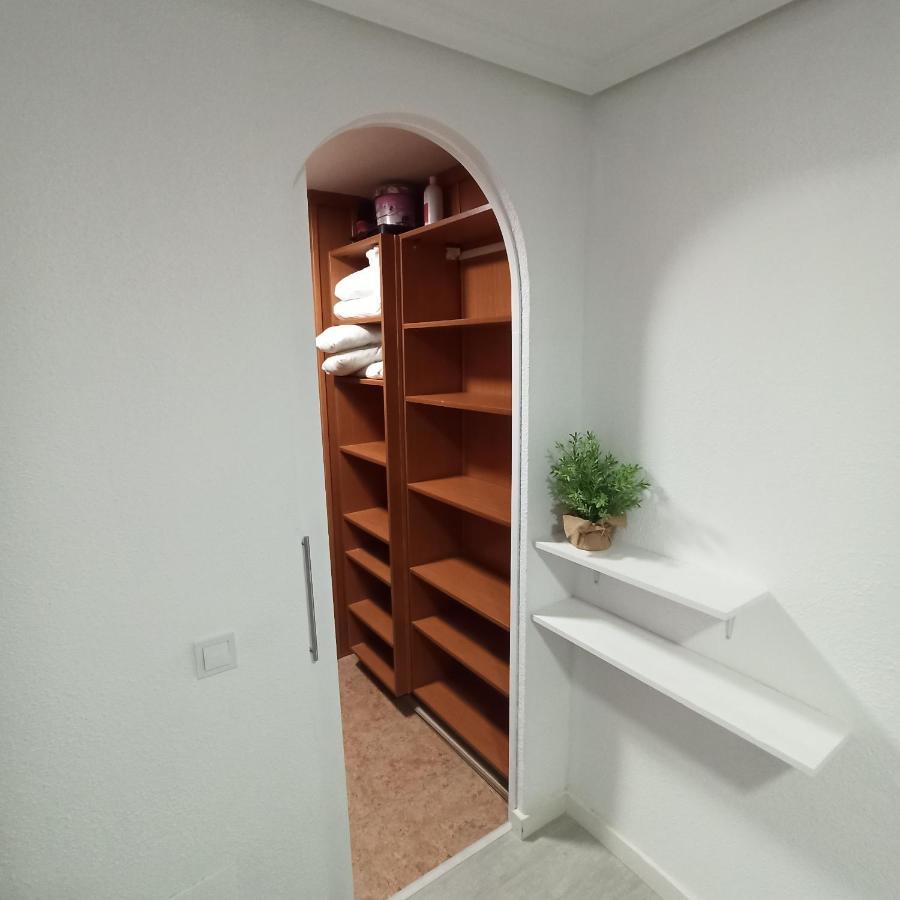 Apartamento En 1ª Linea Con Piscina 알리칸테 외부 사진