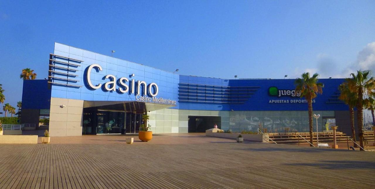 Apartamento En 1ª Linea Con Piscina 알리칸테 외부 사진